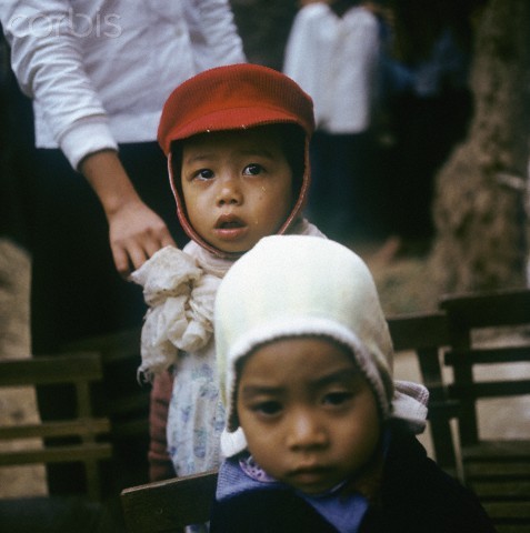 Hà Nội 3.1973. Trẻ em tại một trường nhà trẻ ở Nghi Tàm, Hà Nội. Ảnh. © Werner Schulze-dpa-Corbis.